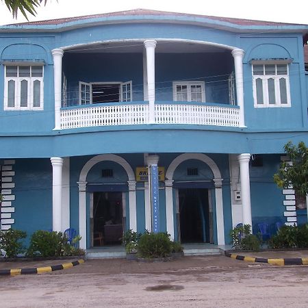 Breeze Guest House Maulmyine Exterior photo